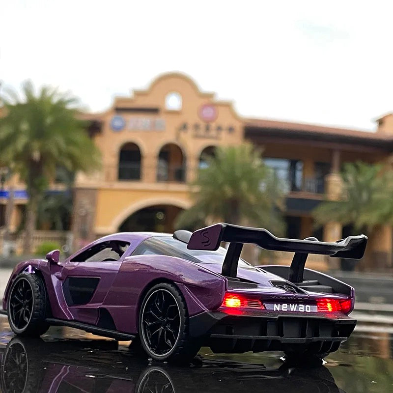 McLaren senna model